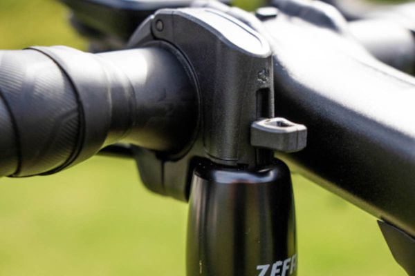 Zéfal propone una solución poco habitual para el MTB y el Gravel: un timbre pensado de verdad para los senderos